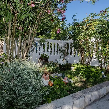 House Predrag Casa de Férias *